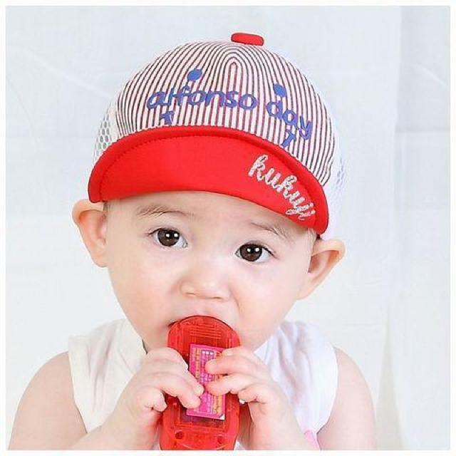 新品 可愛いストライプ柄の子供用帽子 < キッズ/ベビー  新品 可愛いストライプ柄の子供用帽子  < キッズ/ベビーの