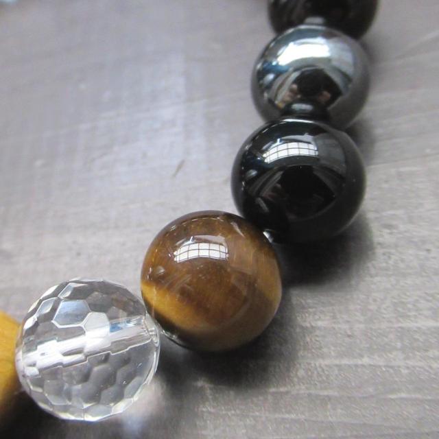 タイガーアイxオニキスxヘマタイトxカット水晶ブレスレット < 男性アクセサリー/時計 タイガーアイxオニキスxヘマタイトxカット水晶ブレスレット < 男性アクセサリー/時計の