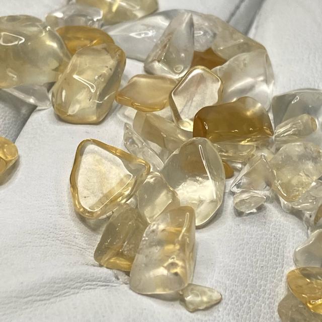 《浄化用さざれ》高品質 天然石シトリン 100g < インテリア/ライフ  《浄化用さざれ》高品質 天然石シトリン 100g < インテリア/ライフの