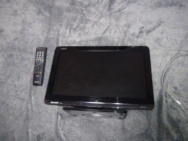 SHARP ter LC-19K3 2010N 19C` !B  Ɠd/AV 