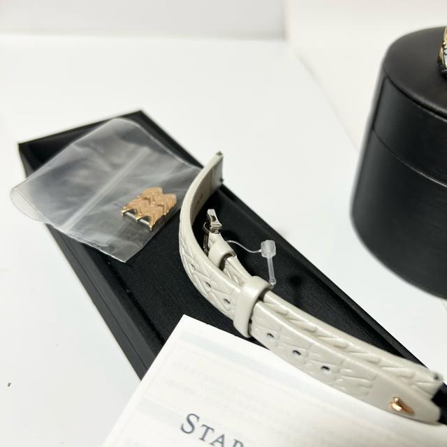 STAR JEWELRY スタージュエリー 限定モデル 1Pダイヤ クォーツ コマ付き 箱付き ホワイト文字盤 レディース 腕時計 < ブランド STAR JEWELRY スタージュエリー 限定モデル 1Pダイヤ クォーツ コマ付き 箱付き ホワイト文字盤 レディース 腕時計 < ブランドの