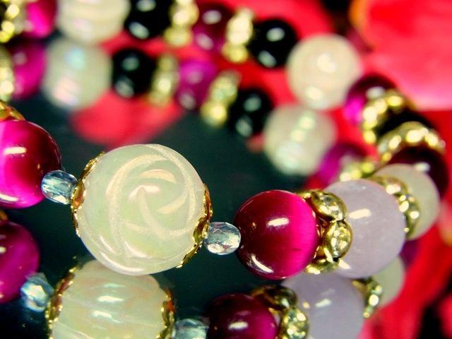 バラ彫ローズクォーツ*ラベンダーアメジスト*ローズクォーツ*ピンクタイガーアイ*オニキス < 女性アクセサリー/時計 バラ彫ローズクォーツ*ラベンダーアメジスト*ローズクォーツ*ピンクタイガーアイ*オニキス < 女性アクセサリー/時計の