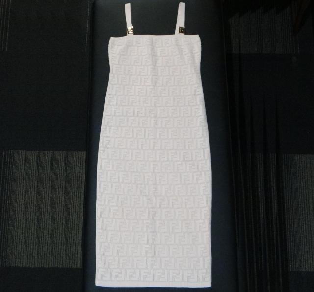 FENDI tFfB FZDA17 YbJ FF jbg s[X sN #38Vili   uh 