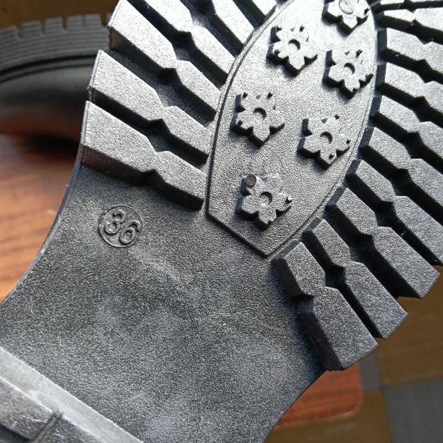 新品 23cm レディース ブーツ ブラック 厚底 シューズ サイドゴア < 女性ファッション 新品 23cm レディース ブーツ ブラック 厚底 シューズ サイドゴア < 女性ファッションの