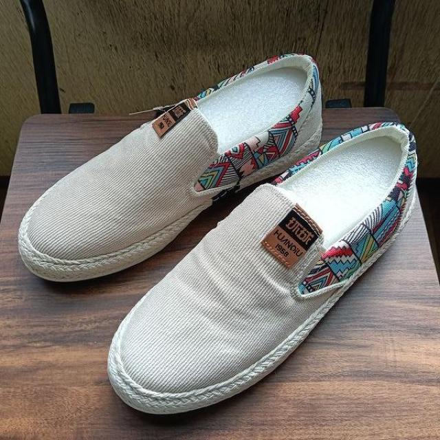 �V�i 24.5cm ���f�B�[�X �X���b�|�� �x�[�W�� �V���[�Y �C �J�W���A��  �� �����t�@�b�V������ 