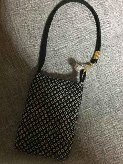 和小物 着物地 ストラップ付 携帯ポーチ 小物入れ ネイビー < 女性ファッション  和小物 着物地 ストラップ付 携帯ポーチ 小物入れ ネイビー < 女性ファッションの
