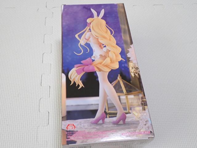 f[gEAECu5 BiCute Bunnies Figure {Z  Aj/R~bN/LN^[ 
