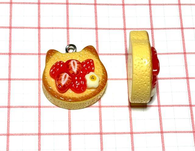 689 猫型の苺タルト 2個 樹脂パーツ お菓子 パン チャーム いちご イチゴ スイーツ デザート ネコ < ペット/手芸/園芸 689 猫型の苺タルト 2個 樹脂パーツ お菓子 パン チャーム いちご イチゴ スイーツ デザート ネコ < ペット/手芸/園芸の