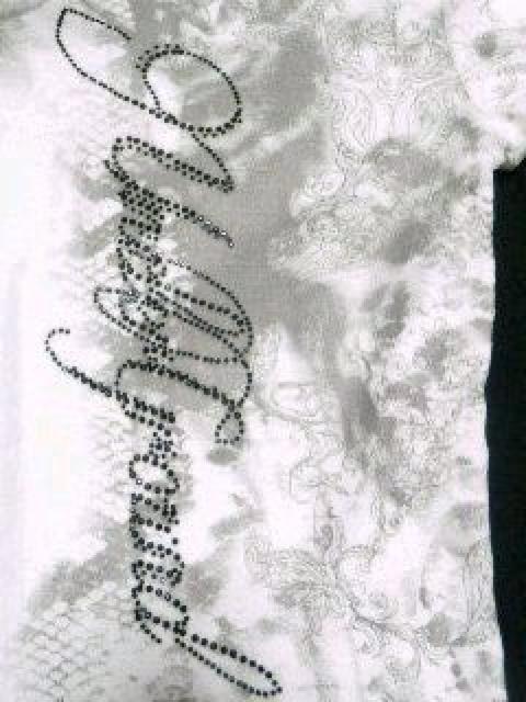 【in the attic~growth~】《New》英字スタッズ★vネック・ベロア調*ロンTee < ブランド 【in the attic~growth~】《New》英字スタッズ★vネック・ベロア調*ロンTee < ブランドの