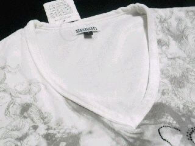 【in the attic~growth~】《New》英字スタッズ★vネック・ベロア調*ロンTee < ブランド 【in the attic~growth~】《New》英字スタッズ★vネック・ベロア調*ロンTee < ブランドの