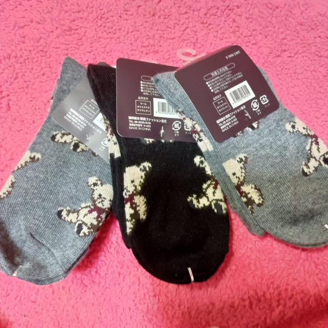 新品★アンゴラ混★人気のベアー柄ソックス3足セット/B < 女性ファッション  新品★アンゴラ混★人気のベアー柄ソックス3足セット/B < 女性ファッションの