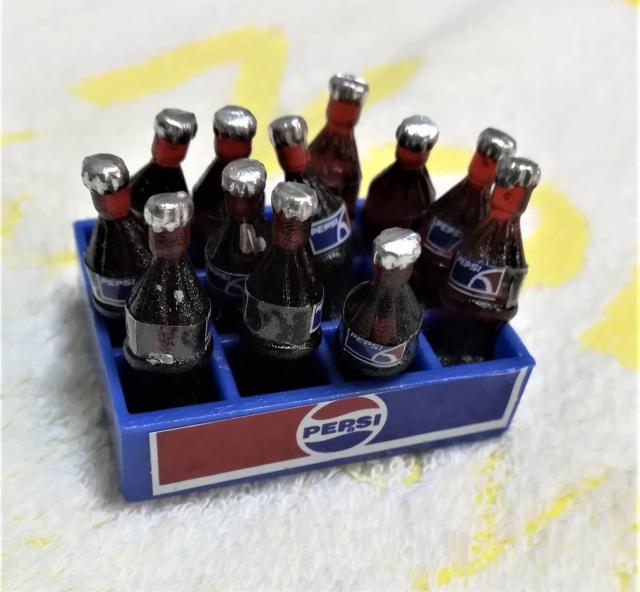ミニチュア★ペプシコーラ★12本★ケース入り★ドールハウス★ < おもちゃ  ミニチュア★ペプシコーラ★12本★ケース入り★ドールハウス★ < おもちゃの