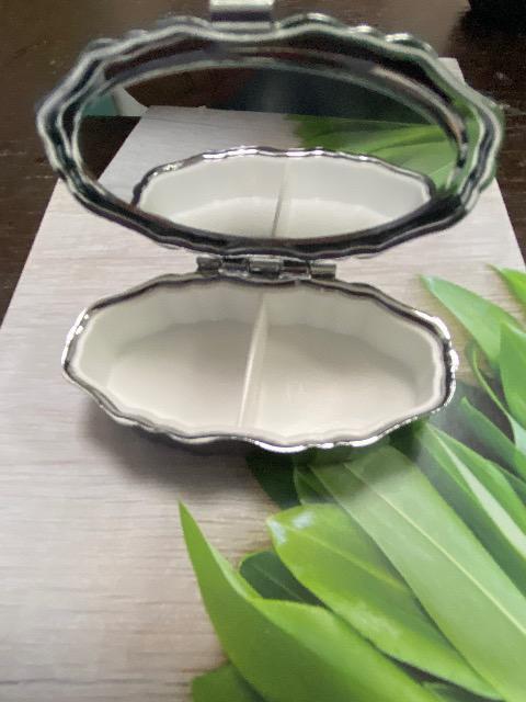 ハンドメイド レジン ピルケース マーメイドとイルカ < 女性ファッション  ハンドメイド レジン ピルケース マーメイドとイルカ < 女性ファッションの