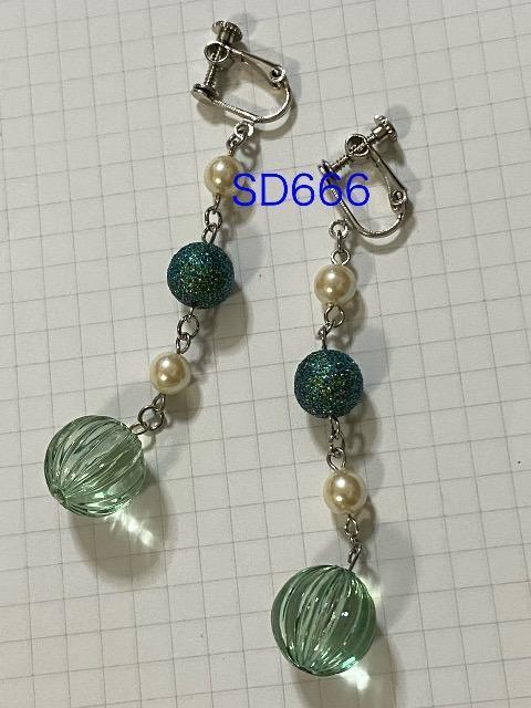 【イヤリング】メロン型アクリルビーズのイヤリング < 女性アクセサリー/時計  【イヤリング】メロン型アクリルビーズのイヤリング < 女性アクセサリー/時計の