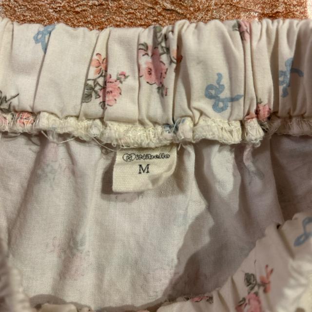 韓国服NiNibello 花柄クリーム色スカート 青リボン付きMサイズ < キッズ/ベビー  韓国服NiNibello 花柄クリーム色スカート 青リボン付きMサイズ < キッズ/ベビーの