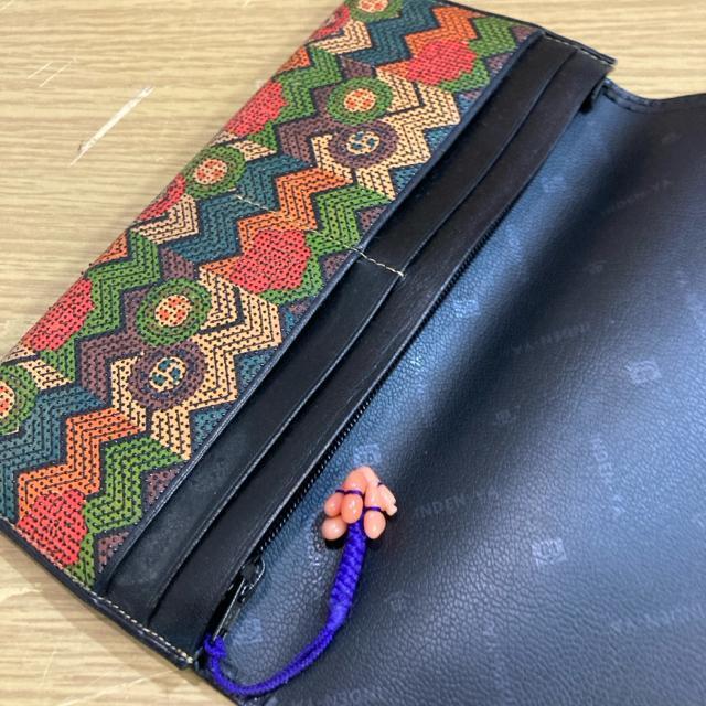 未使用 INDEN-YA 印傳屋 いんでんや 更紗/巴 長財布 ロングウォレット < 女性ファッション  未使用 INDEN-YA 印傳屋 いんでんや 更紗/巴 長財布 ロングウォレット < 女性ファッションの