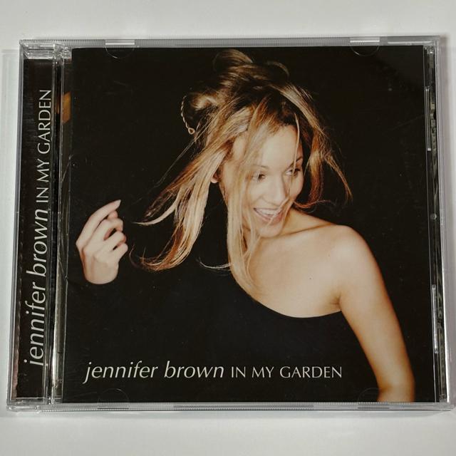 Jennifer Brown / In My Garden < CD/DVD/ビデオ Jennifer Brown / In My Garden < CD/DVD/ビデオの
