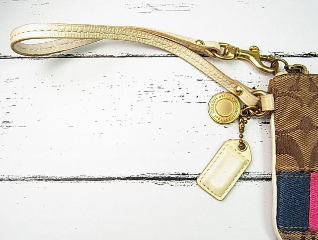 500円スタ★正規品COACH コーチ リストレットポーチ40542 シグネチャー柄(マルチカラー/ストラップ片方着脱可) < ブランド 500円スタ★正規品COACH コーチ リストレットポーチ40542 シグネチャー柄(マルチカラー/ストラップ片方着脱可) < ブランドの