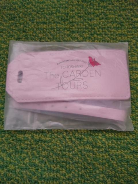 *東方神起☆グッズ2点★ギャルソンエプロン★ラゲッジタグ♪ < タレントグッズ *東方神起☆グッズ2点★ギャルソンエプロン★ラゲッジタグ♪ < タレントグッズの