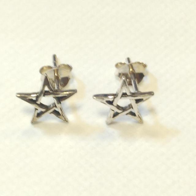 MM: Celtic Pentacle Stud Earringキュートな五芒星 < 女性アクセサリー/時計  MM: Celtic Pentacle Stud Earringキュートな五芒星 < 女性アクセサリー/時計の