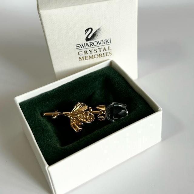 美品 SWAROVSKI スワロフスキー フラワーモチーフ ブローチ < ブランド  美品 SWAROVSKI スワロフスキー フラワーモチーフ ブローチ < ブランドの