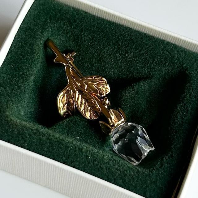 美品 SWAROVSKI スワロフスキー フラワーモチーフ ブローチ < ブランド  美品 SWAROVSKI スワロフスキー フラワーモチーフ ブローチ < ブランドの