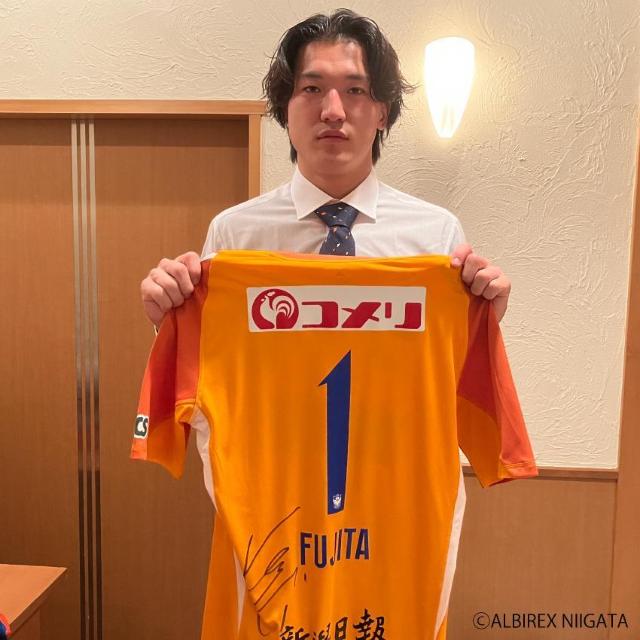 #1 藤田 和輝選手 実着用・直筆サイン入りGK2ndユニフォーム < レジャー/スポーツ #1 藤田 和輝選手 実着用・直筆サイン入りGK2ndユニフォーム < レジャー/スポーツの