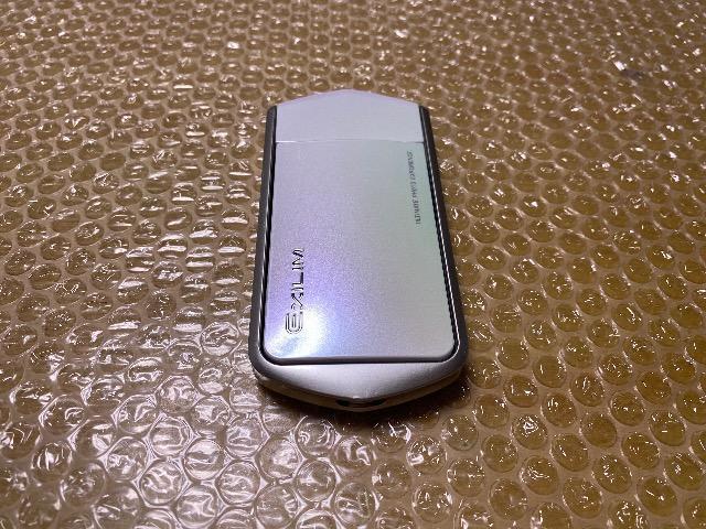 海外で人気の機種カシオのデジカメEX-TR350非常にレアですCASIOデジタルカメラ自撮り < 家電/AV 海外で人気の機種カシオのデジカメEX-TR350非常にレアですCASIOデジタルカメラ自撮り < 家電/AVの