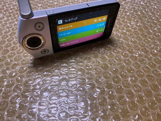 海外で人気の機種カシオのデジカメEX-TR350非常にレアですCASIOデジタルカメラ自撮り < 家電/AV 海外で人気の機種カシオのデジカメEX-TR350非常にレアですCASIOデジタルカメラ自撮り < 家電/AVの