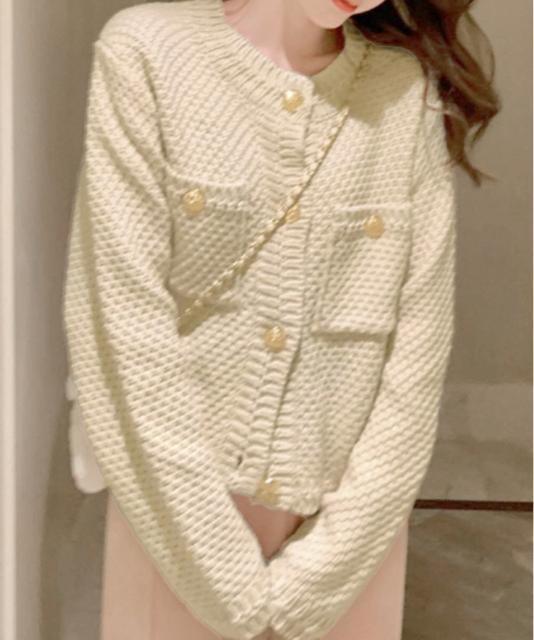 送料無料 新品 ゴールドボタンニットカーディガン 韓国風 < 女性ファッション 送料無料 新品 ゴールドボタンニットカーディガン 韓国風 < 女性ファッションの