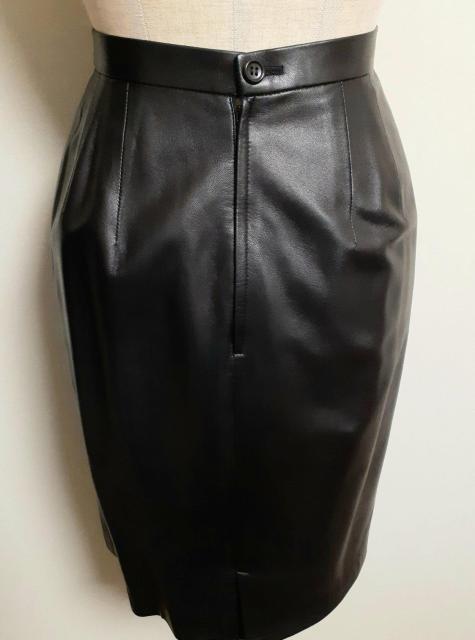 ヴィンテージラム革のタイトスカート < 女性ファッション ヴィンテージラム革のタイトスカート < 女性ファッションの
