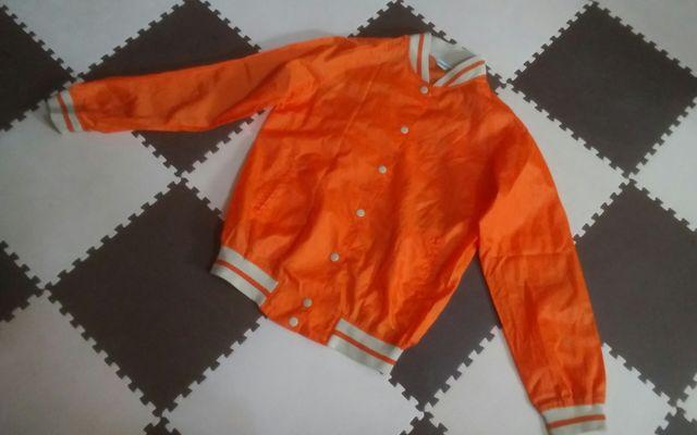COMMONーV Mサイズ オレンジ 美品 ウィンドウブレーカー < 女性ファッション  COMMONーV Mサイズ オレンジ 美品 ウィンドウブレーカー  < 女性ファッションの
