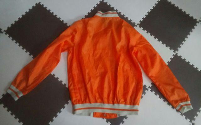 COMMONーV Mサイズ オレンジ 美品 ウィンドウブレーカー < 女性ファッション  COMMONーV Mサイズ オレンジ 美品 ウィンドウブレーカー < 女性ファッションの