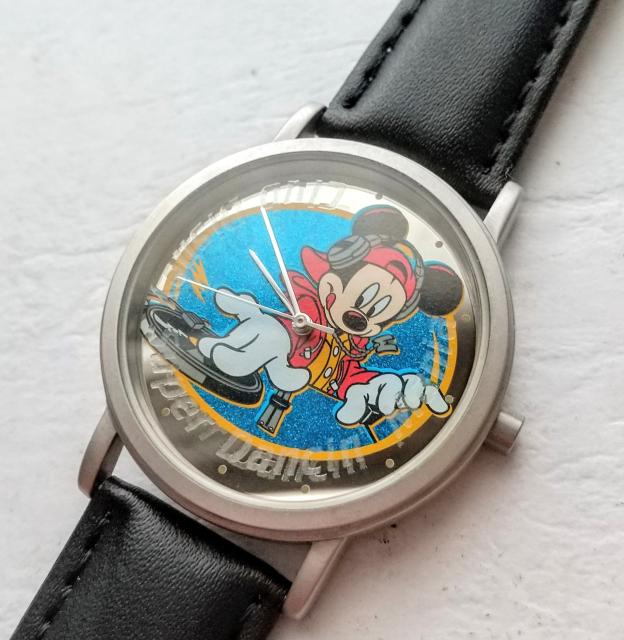 東京ディズニーランド SUPER Dance mania ミッキーマウス 腕時計 < アニメ/コミック/キャラクター  東京ディズニーランド SUPER Dance mania ミッキーマウス 腕時計  < アニメ/コミック/キャラクターの