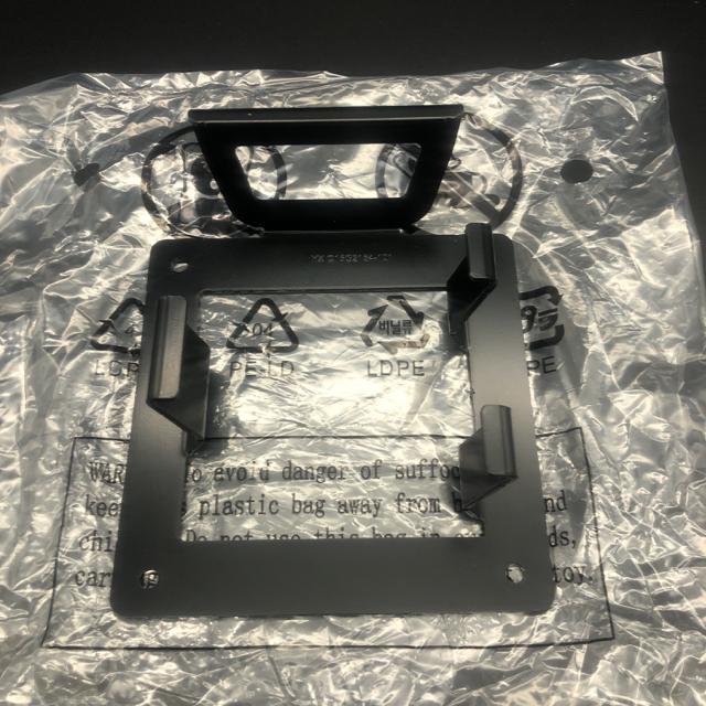  PHILIPS Maximize desk space  Ɠd/AV 