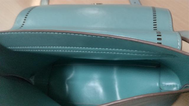 エメラルド色のショルダーバッグ◆新品です! < 女性ファッション  エメラルド色のショルダーバッグ◆新品です! < 女性ファッションの