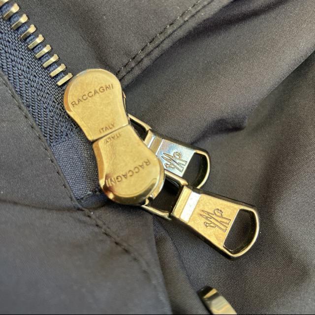 即決 MONCLER モンクレール BERGERIE ナイロンジャケット ネイビー < ブランド  即決 MONCLER モンクレール BERGERIE ナイロンジャケット ネイビー < ブランドの