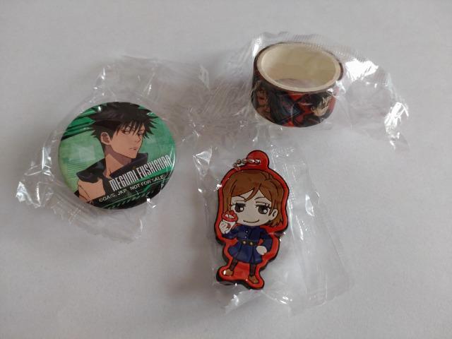 くら寿司 呪術廻戦 3種セット 缶バッジ ラバーマスコット マスキングテープ 伏黒恵 釘崎野薔薇 < ホビー  くら寿司 呪術廻戦 3種セット 缶バッジ ラバーマスコット マスキングテープ 伏黒恵 釘崎野薔薇  < ホビーの