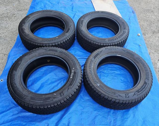バリ溝 スタッドレス タイヤ 17インチブリヂストン BLIZZAK DM-V3 225/65R17 102Qタイヤのみ4本セツト < 自動車/バイク バリ溝 スタッドレス タイヤ 17インチブリヂストン BLIZZAK DM-V3 225/65R17 102Qタイヤのみ4本セツト < 自動車/バイク