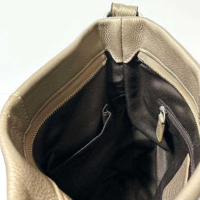 i coach R[` V_[obO F16514 U[ S[h uY  uh 