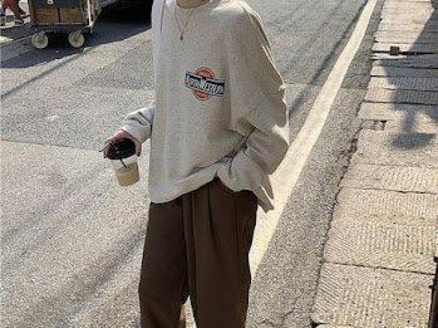 ロゴプリント トレーナー グレー < 女性ファッション ロゴプリント トレーナー グレー < 女性ファッションの