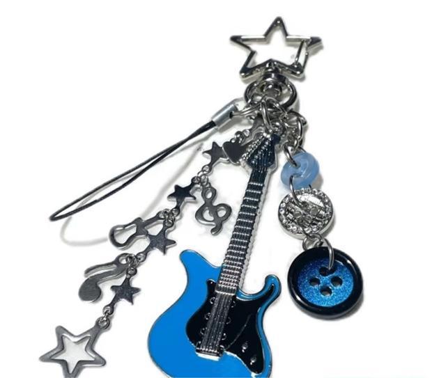 エレキギター キーホルダー ストラップ ブルー 音符 星 鍵 派手 キーチャーム ストラップ 音楽 バンド ライブ 楽器 水色 青 < 女性ファッション エレキギター キーホルダー ストラップ ブルー 音符 星 鍵 派手 キーチャーム ストラップ 音楽 バンド ライブ 楽器 水色 青 < 女性ファッションの