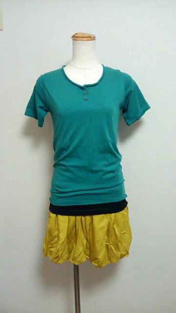 ブルーの胸ボタンTシャツ(71) < 女性ファッション  ブルーの胸ボタンTシャツ(71)  < 女性ファッションの