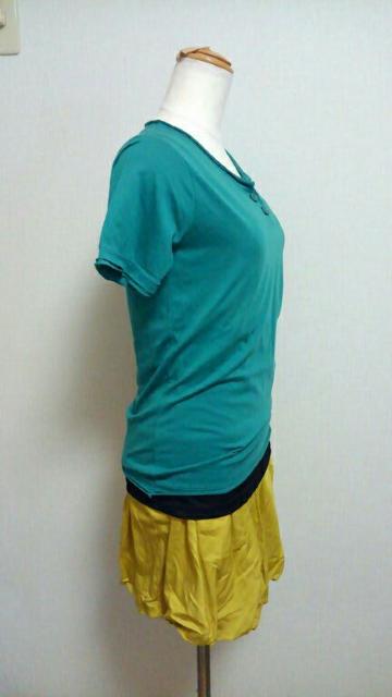 ブルーの胸ボタンTシャツ(71) < 女性ファッション  ブルーの胸ボタンTシャツ(71) < 女性ファッションの