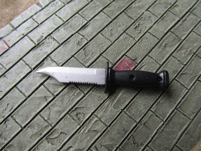 ●1/6スケール GIジョークールガール ミニチュアフュギュア専用 アメリカ軍 COMBAT ランボーナイフ 新品 < ホビー  ●1/6スケール GIジョークールガール ミニチュアフュギュア専用 アメリカ軍 COMBAT ランボーナイフ 新品 < ホビーの