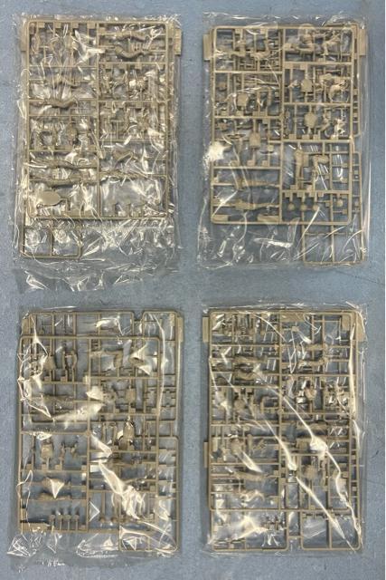 1/35 ドイツ軍 ドイツ兵 兵士 兵隊 ミリタリー フィギュア プラモデル 4箱 4個 セット 合計16体 < ホビー  1/35 ドイツ軍 ドイツ兵 兵士 兵隊 ミリタリー フィギュア プラモデル 4箱 4個 セット 合計16体 < ホビーの