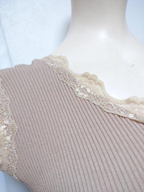 フリル タンクトップ < 女性ファッション  フリル タンクトップ < 女性ファッションの