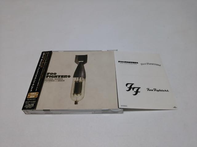 【送無】Foo Fighters フー・ファイターズ★初回限定国内盤(廃盤/美品)*歴代バンドロゴ入りの非売品シール付き < CD/DVD/ビデオ  【送無】Foo Fighters フー・ファイターズ★初回限定国内盤(廃盤/美品)*歴代バンドロゴ入りの非売品シール付き  < CD/DVD/ビデオの