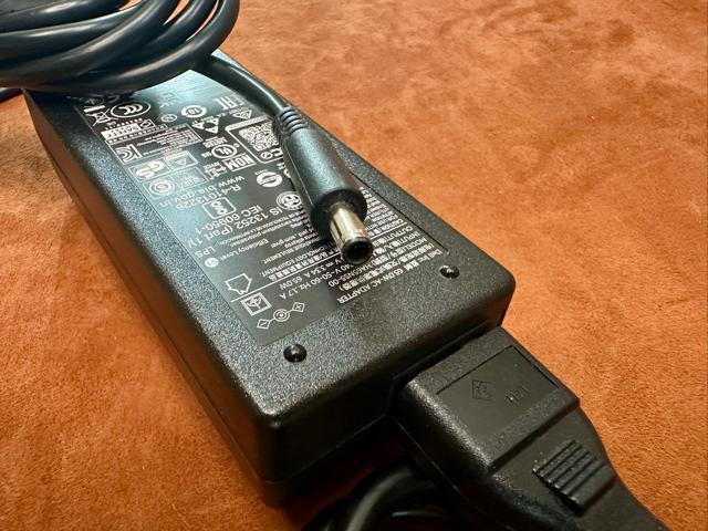 Dell 純正 65W ACアダプター  19.5V 3.34A 4.5×2.9mm < PC本体/周辺機器  Dell 純正 65W ACアダプター  19.5V 3.34A 4.5×2.9mm < PC本体/周辺機器の