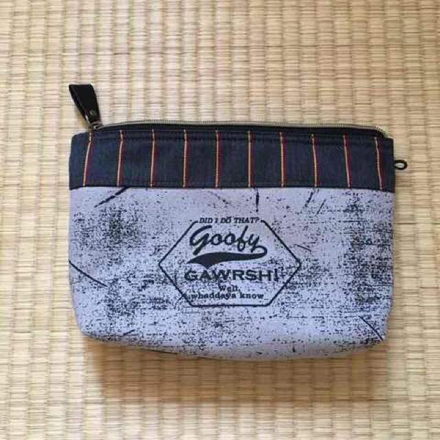 ディズニー・グーフィー柄生地切替クラッチバッグ。 < 女性ファッション  ディズニー・グーフィー柄生地切替クラッチバッグ。 < 女性ファッションの